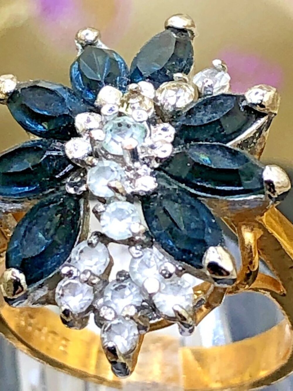 Beautiful 14K plated blue (maybe simulated sapphire?) size 5 ring, SPARKLES
